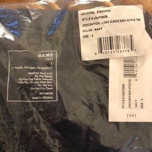 NWT Navy Universal Standard Easy Active Tee Size